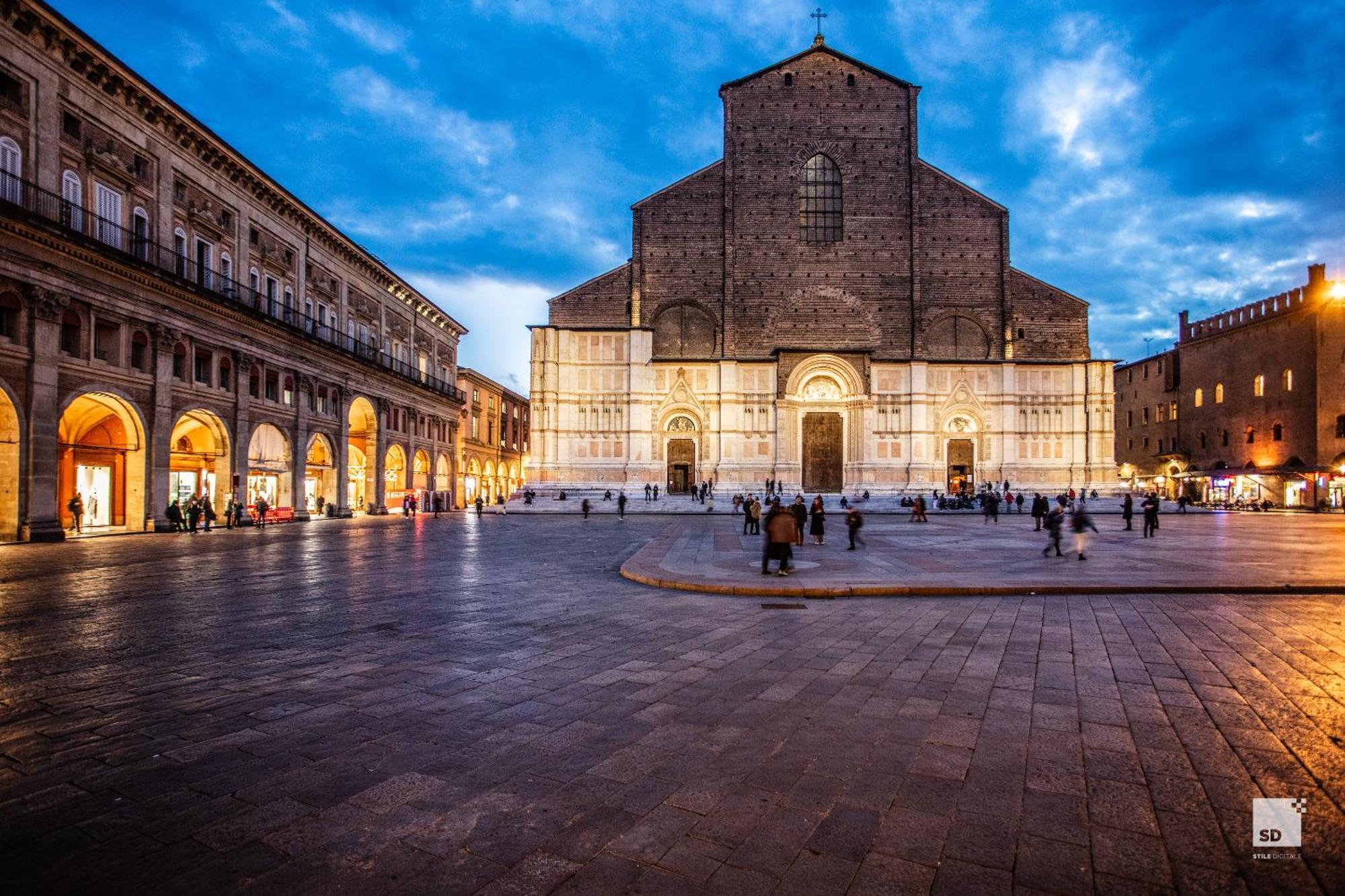 Urbanicooh Guidozagni - Piazza Maggiore View Bologna Eksteriør bilde