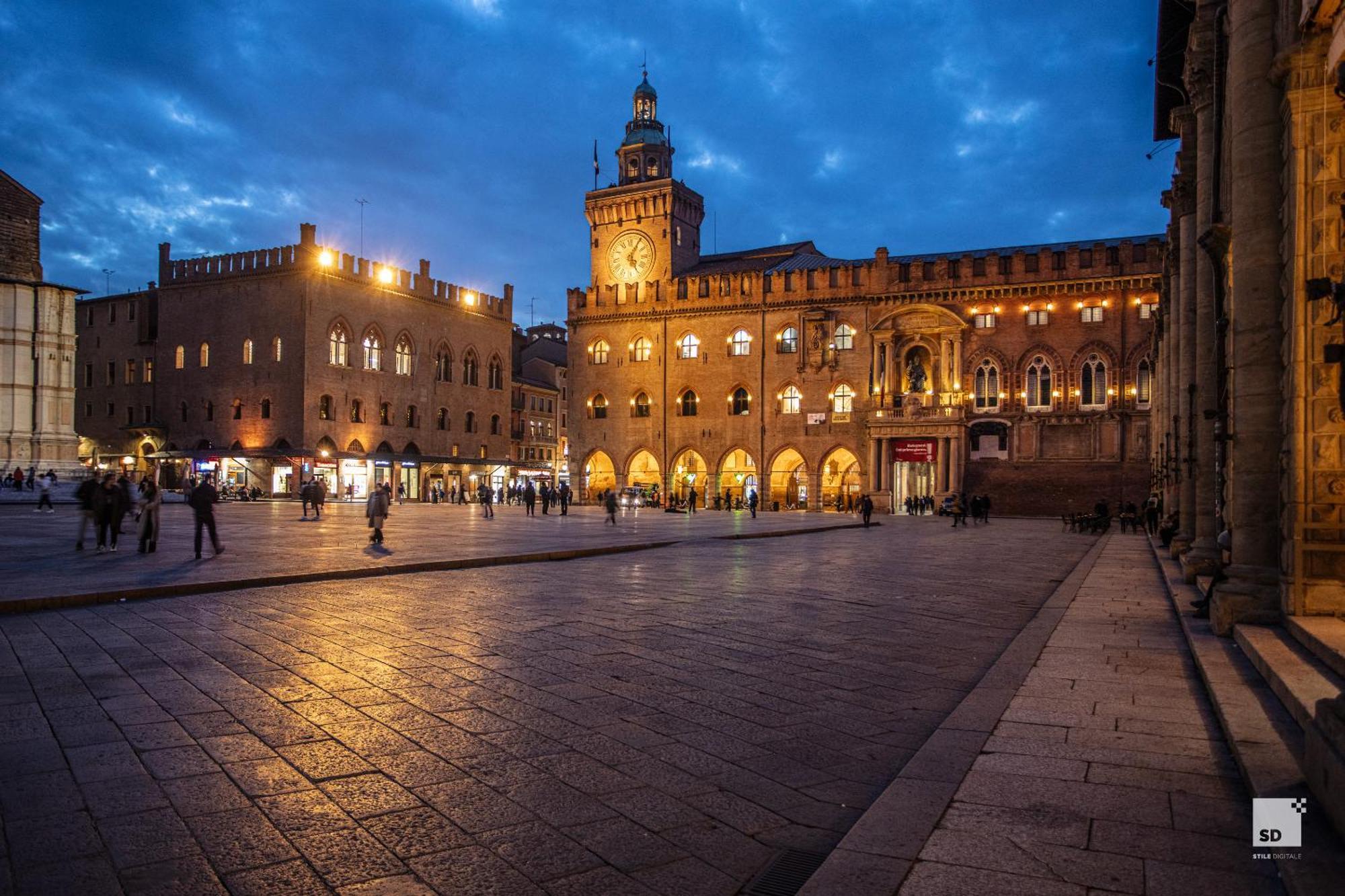 Urbanicooh Guidozagni - Piazza Maggiore View Bologna Eksteriør bilde
